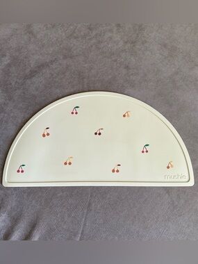 MUSHIE - silicone placemat - Cherries